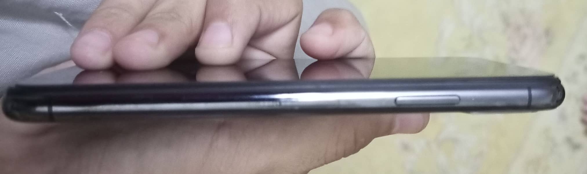 Apple iPhone X 4