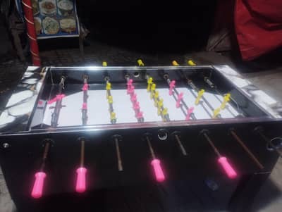 Foosball table ( Kamato , bawa )