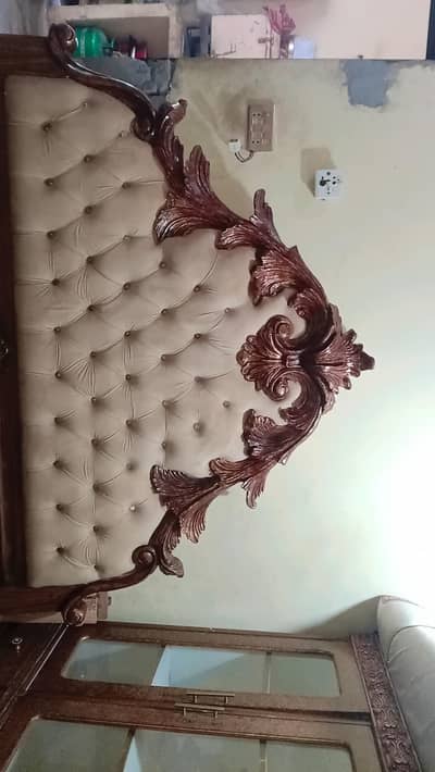king size Double bed. solid wood Excellent condition