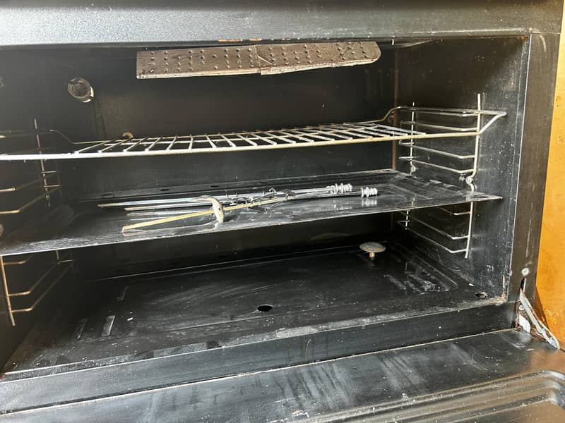 Five Burner Cooking Range 2