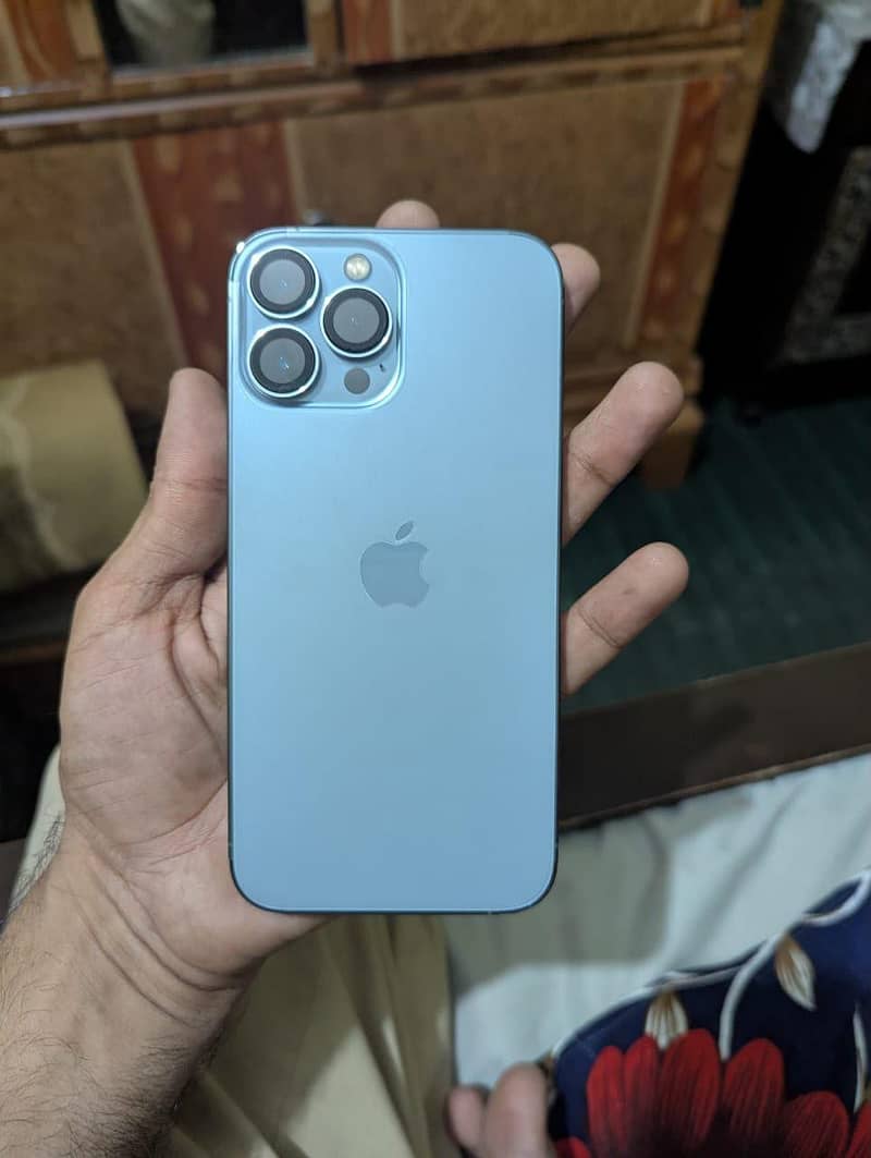 Apple iPhone 13 Pro Max 6