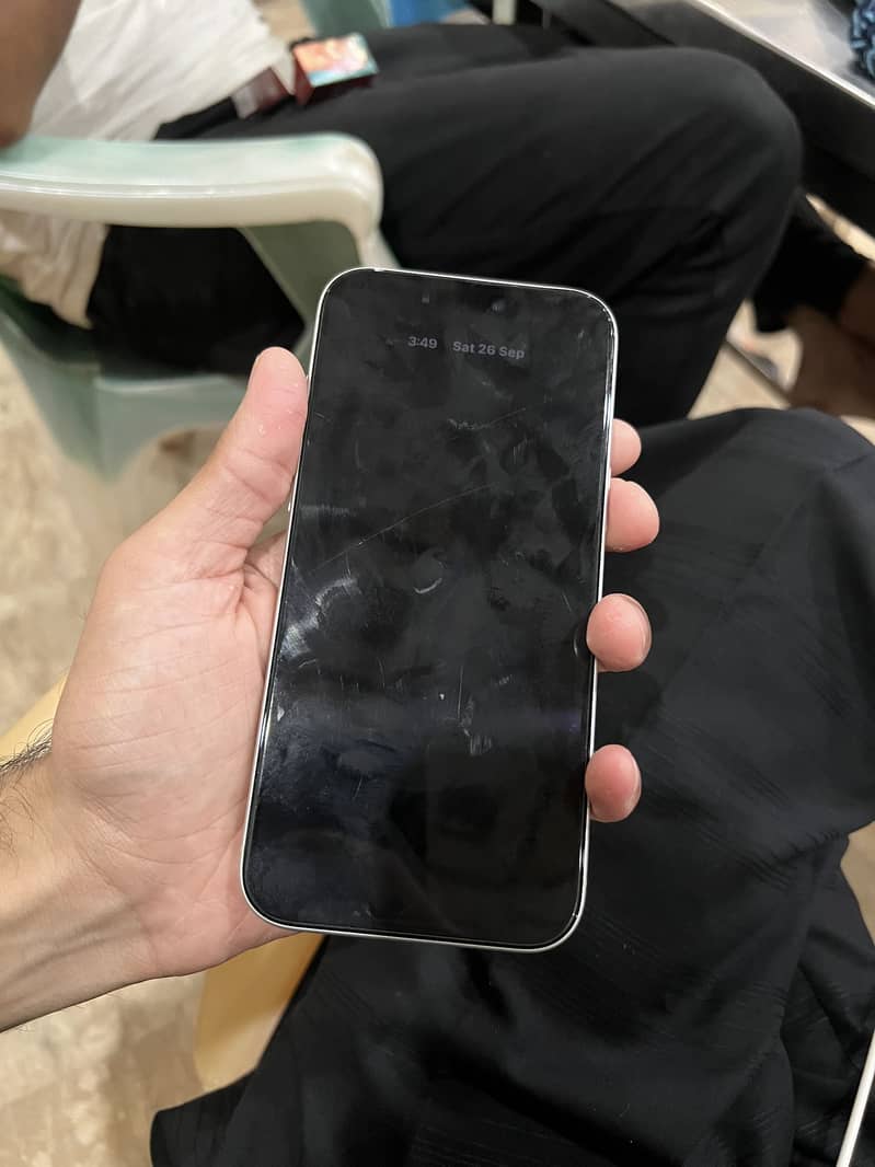 Apple iPhone 17 Pro Max 5