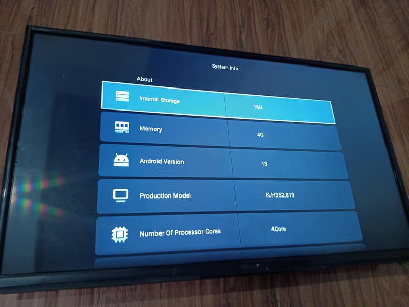 32 Inch Android LCD 2