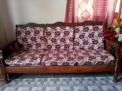 5 Seater Sofa Good Condition
