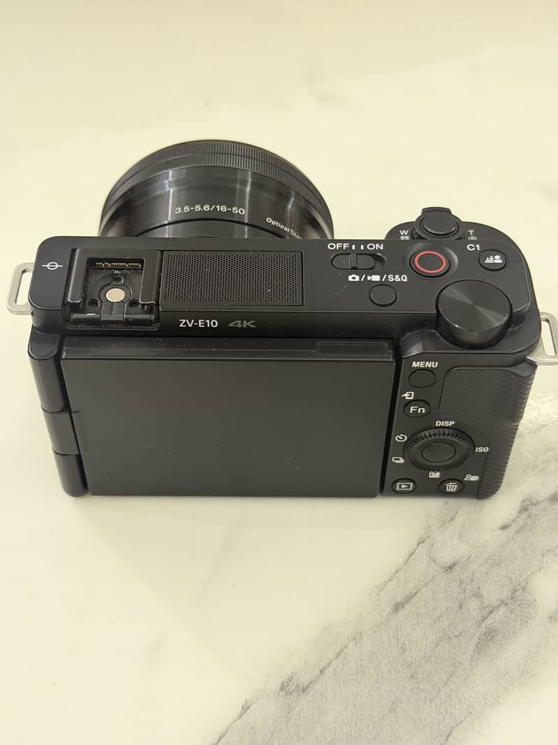 Sony ZV E10 0