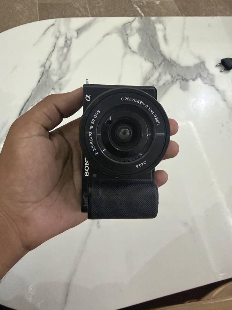 Sony ZV E10 6