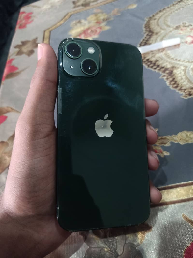 Apple iPhone 13 6