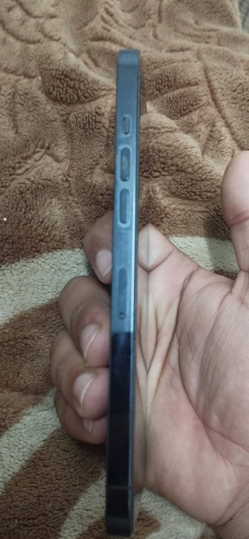 Apple iPhone 12 Pro Max 3