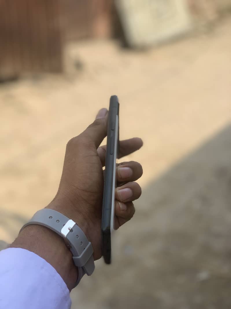 Google Pixel 6a 1