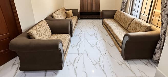 3+2+1 Sofa Set | New Molty Foam | 10/9 Condition | Rs. 22,000