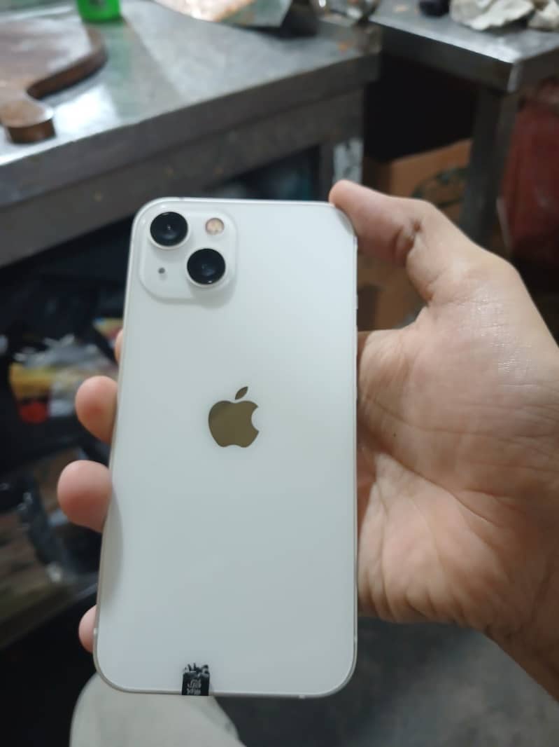 Apple iPhone 13 3
