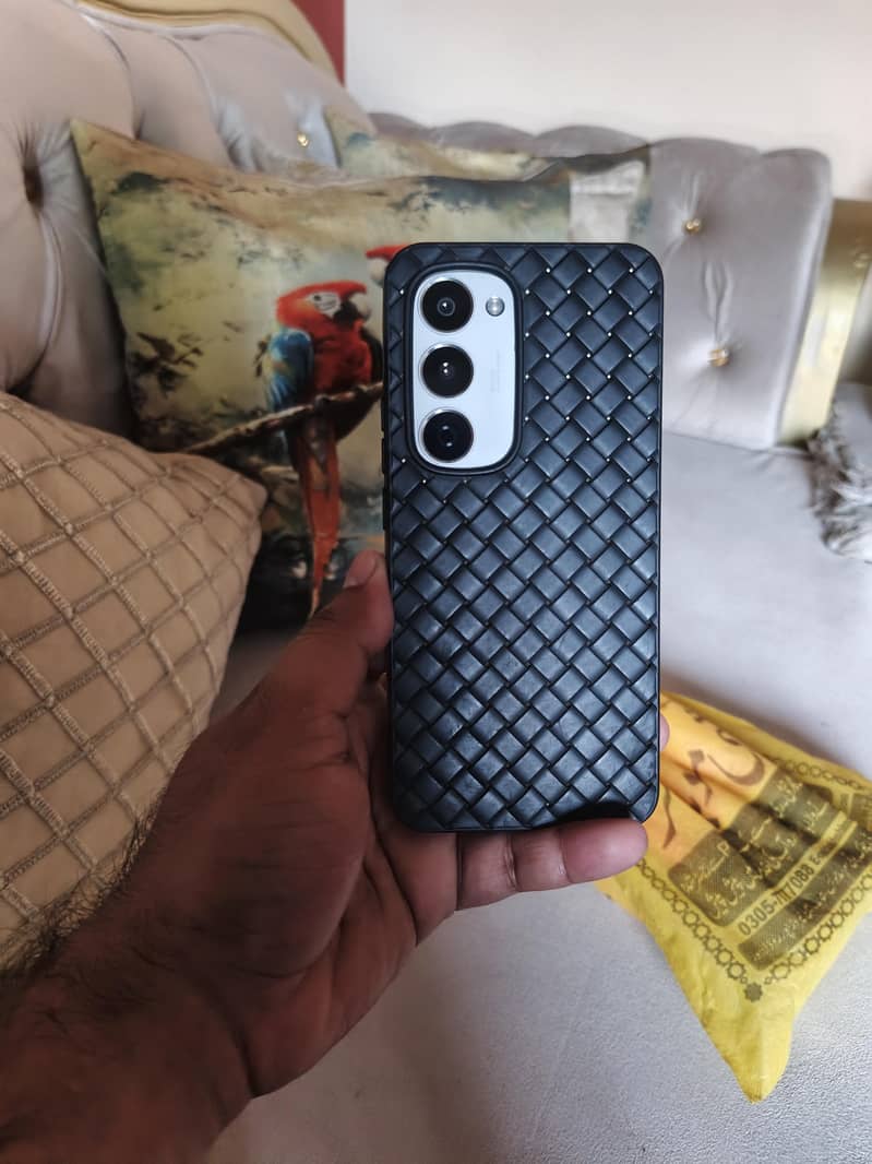 Tecno Spark 40 pro plus 3