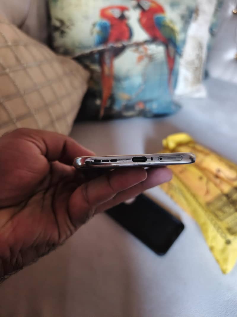 Tecno Spark 40 pro plus 5