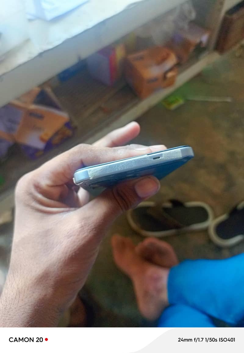 Tecno Spark 40 5