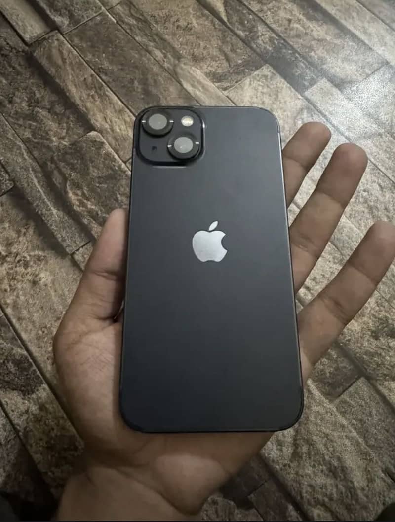 Apple iPhone 13 1