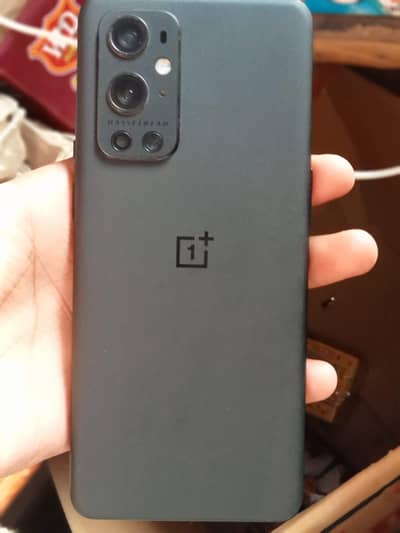 One Plus 9 Pro 5g 12 256 gb phone all works but lines 03701570334