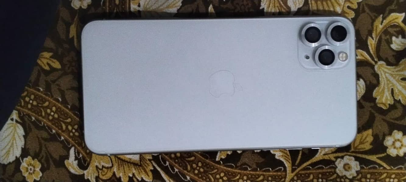 Apple iPhone 11 Pro Max 0