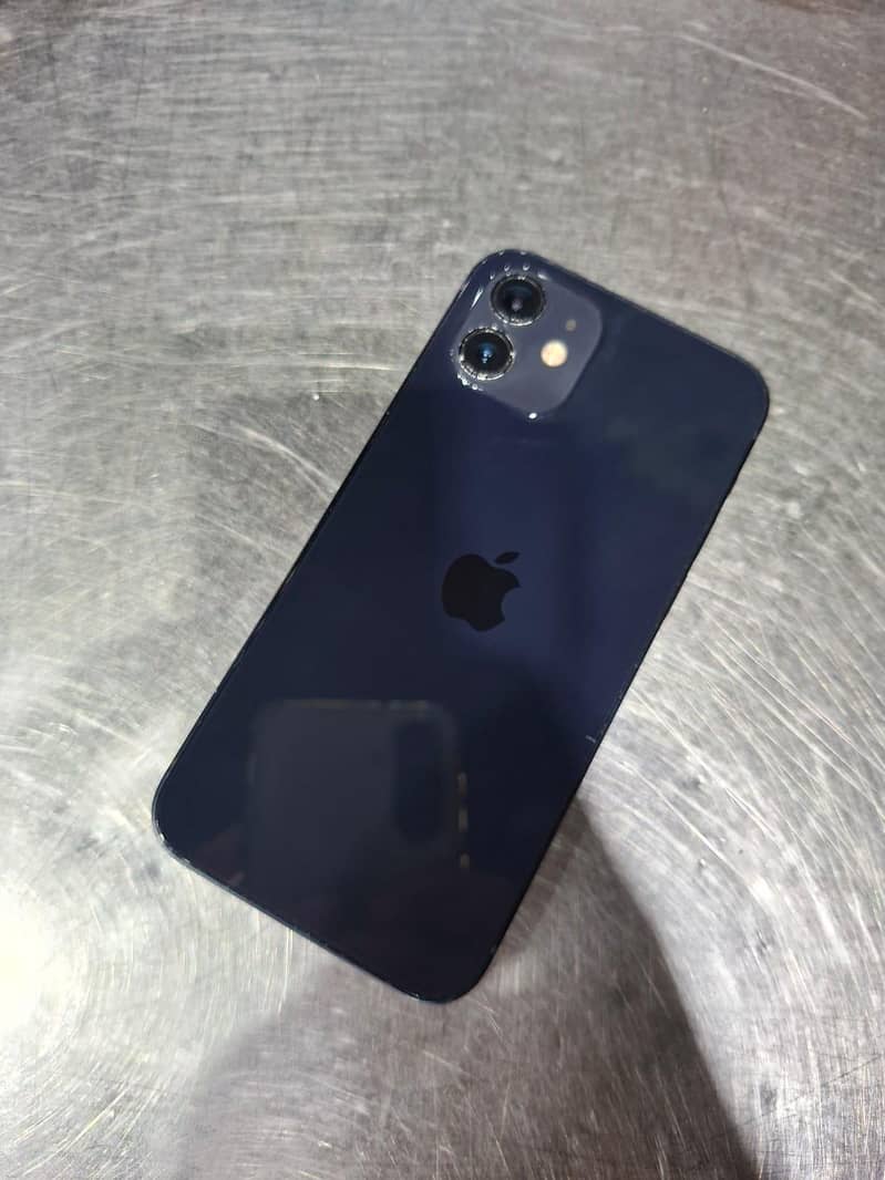 Apple iPhone 12 1