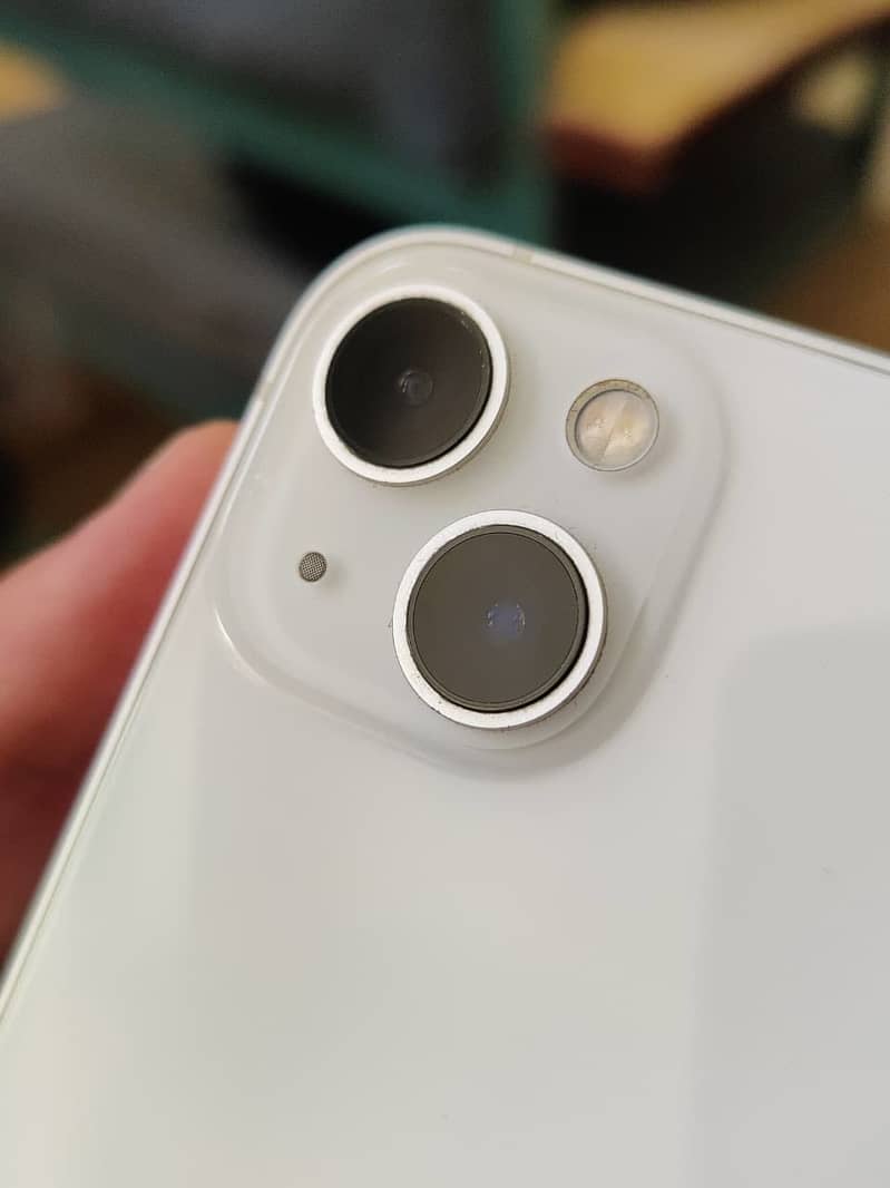 Apple iPhone 13 10