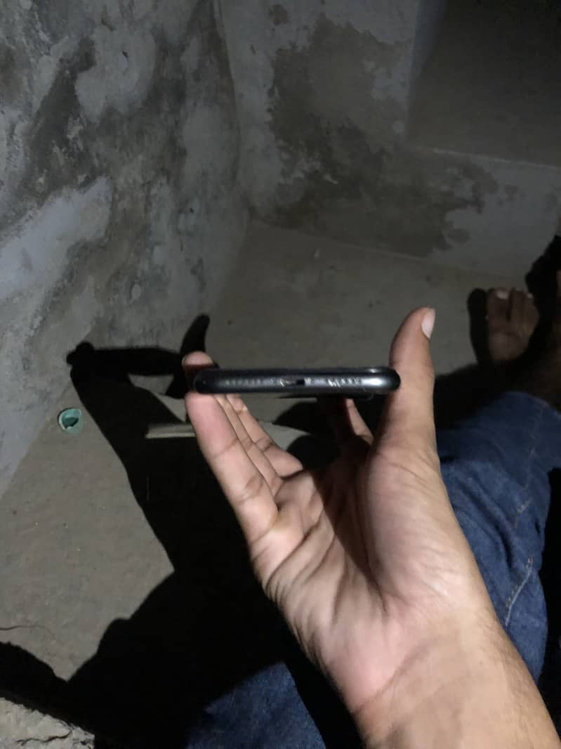 Apple iPhone 11 2