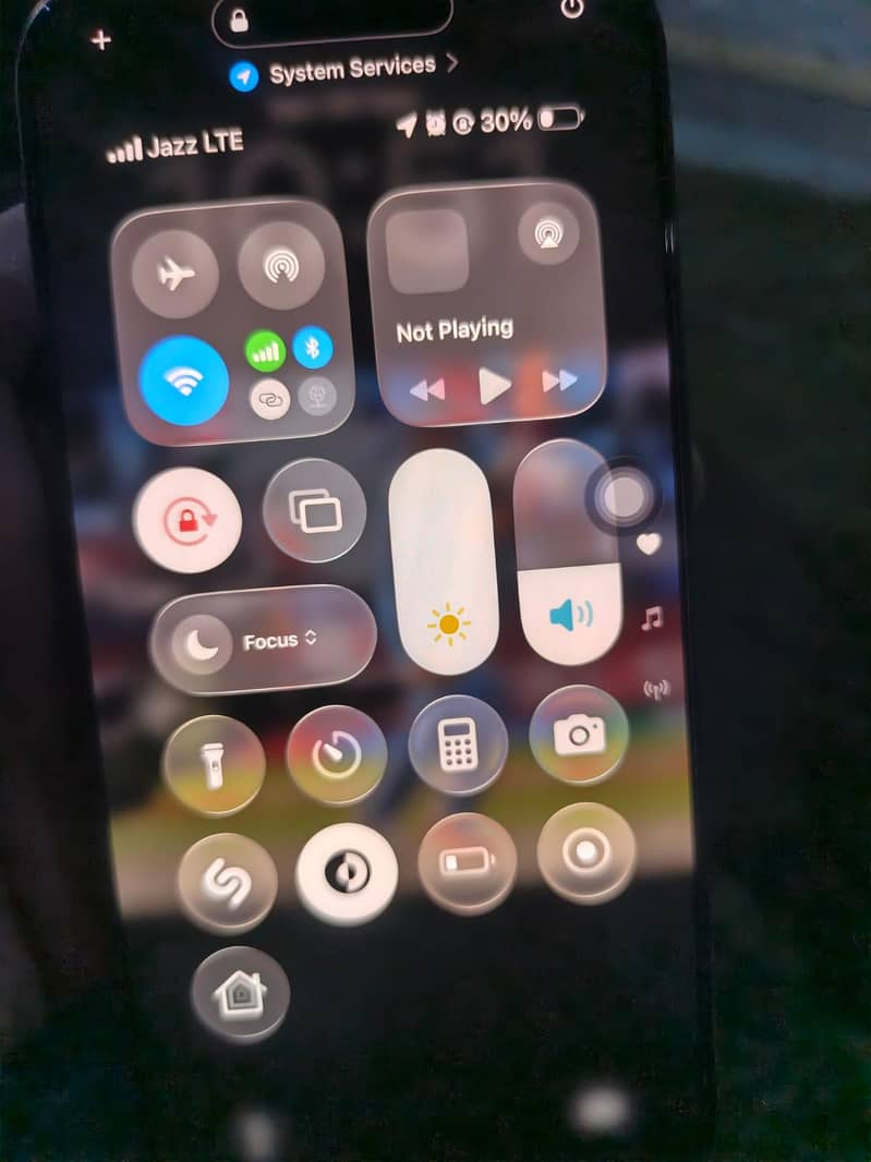 Apple iPhone 16 Pro Max 4