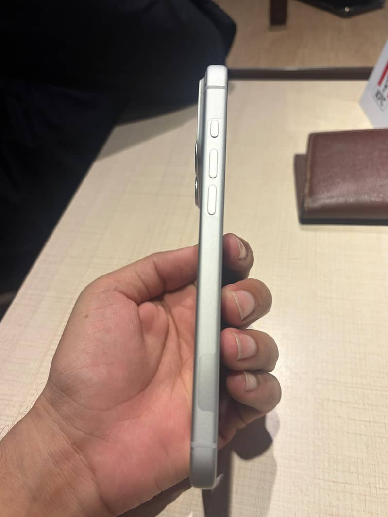 Apple iPhone 17 Pro Max 1