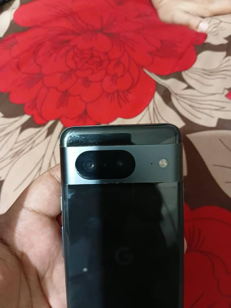 Google Pixel 8 3