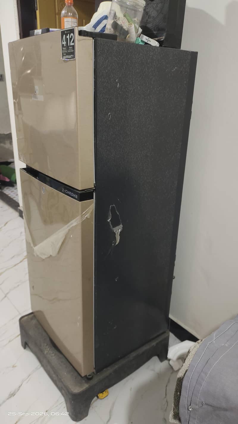 Dawlance refrigerator 0