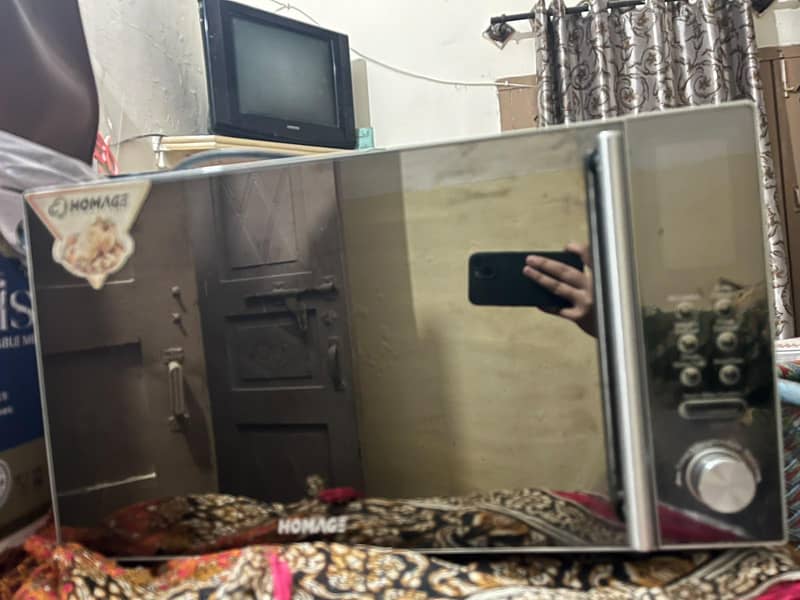 microwave oven 4