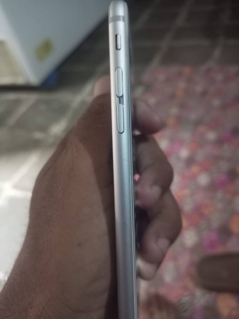 Apple iPhone 6S 0