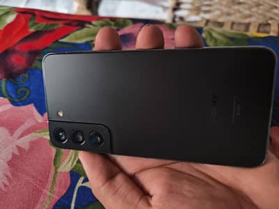 Samsung Mobile S22 8/256