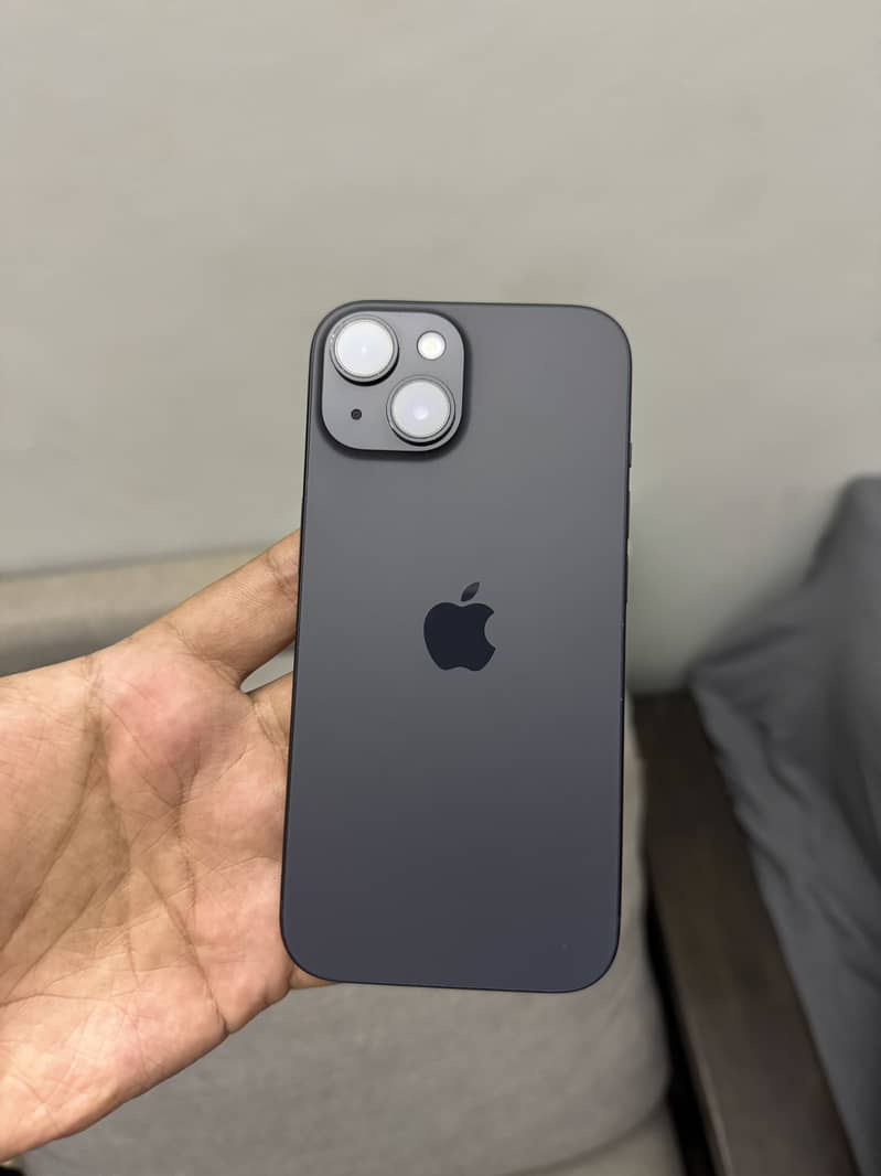 Apple iPhone 15 2