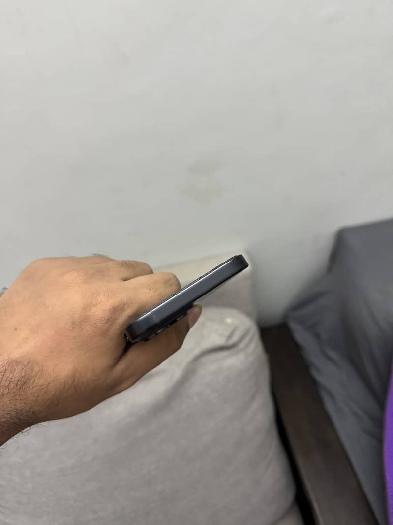 Apple iPhone 15 3