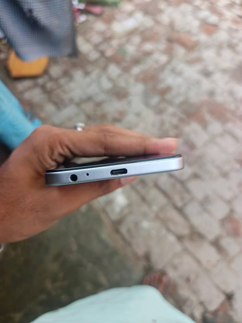 Tecno Spark Go3 1