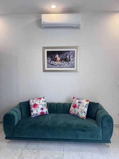 Modern sofa set