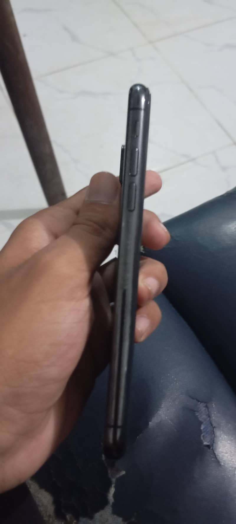 Apple iPhone X 3