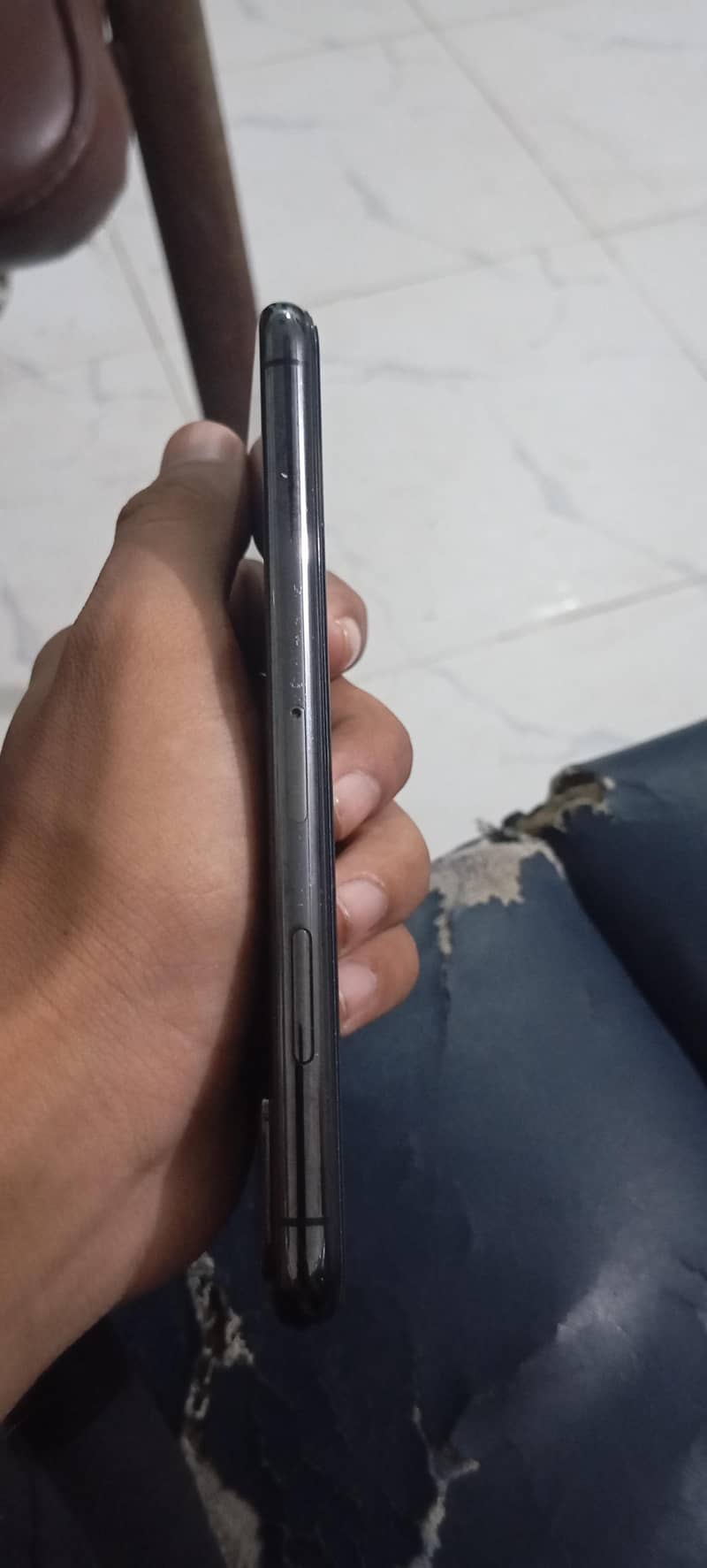 Apple iPhone X 5