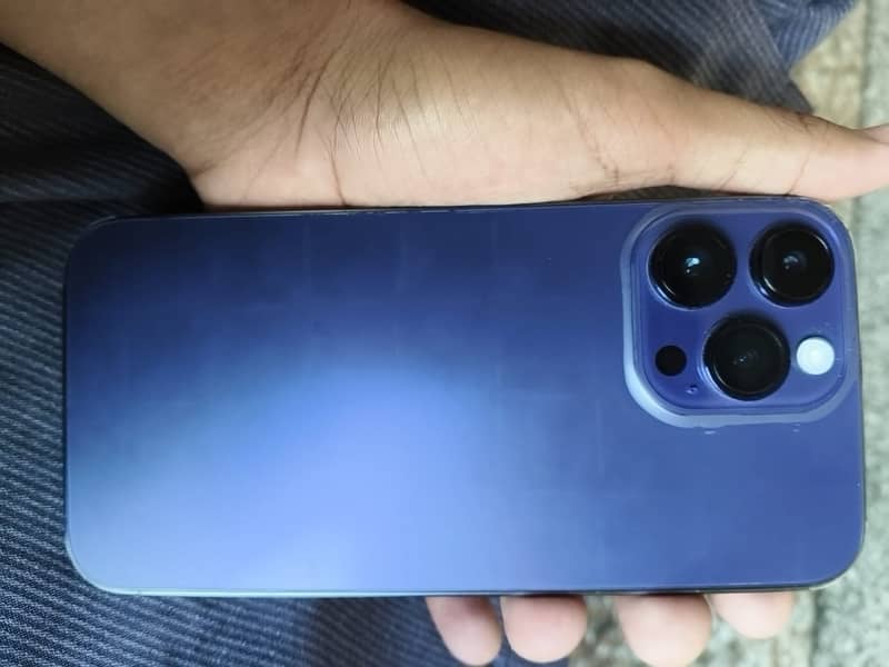 Apple iPhone 14 Pro Max 4