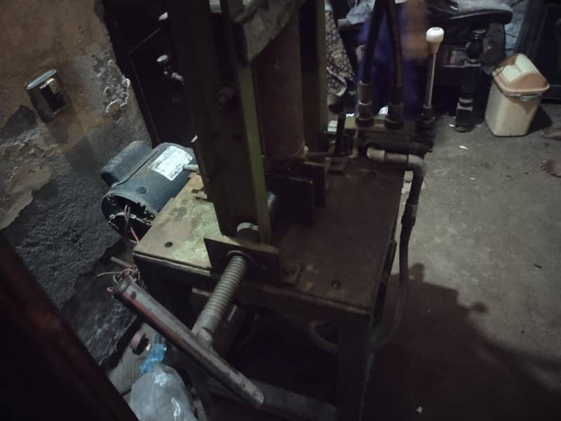 Toyes&iron switch making machine 3