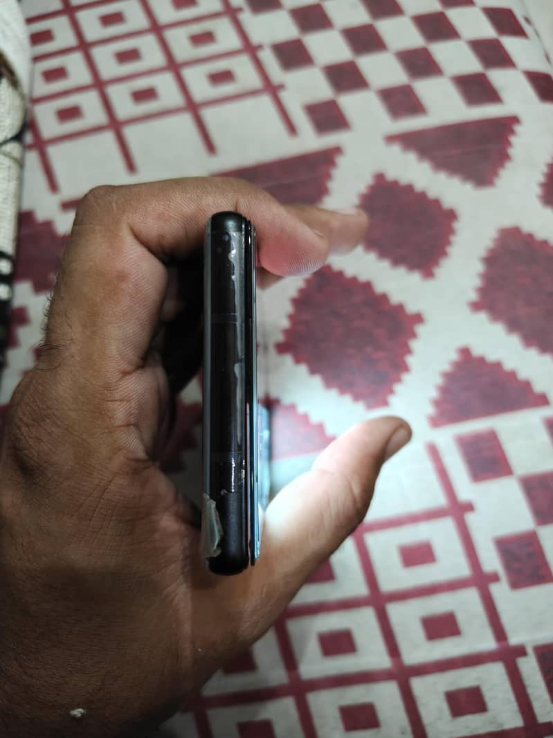 Google Pixel 6a just panel damage 1
