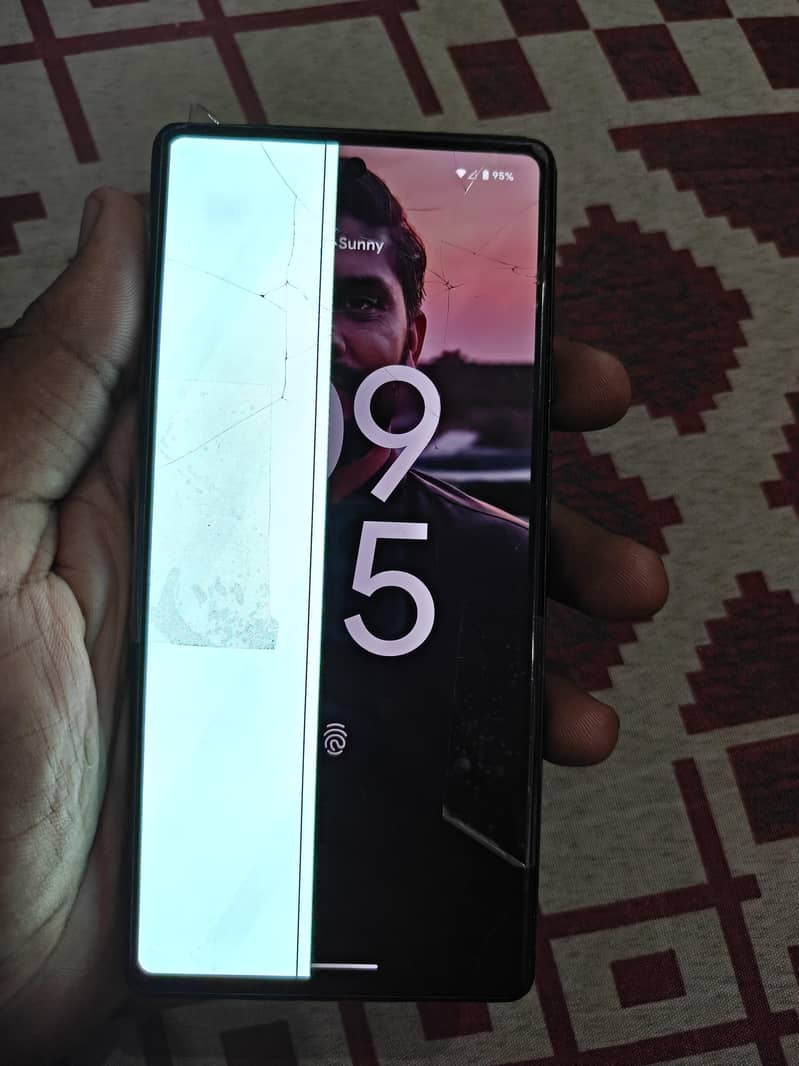 Google Pixel 6a just panel damage 3