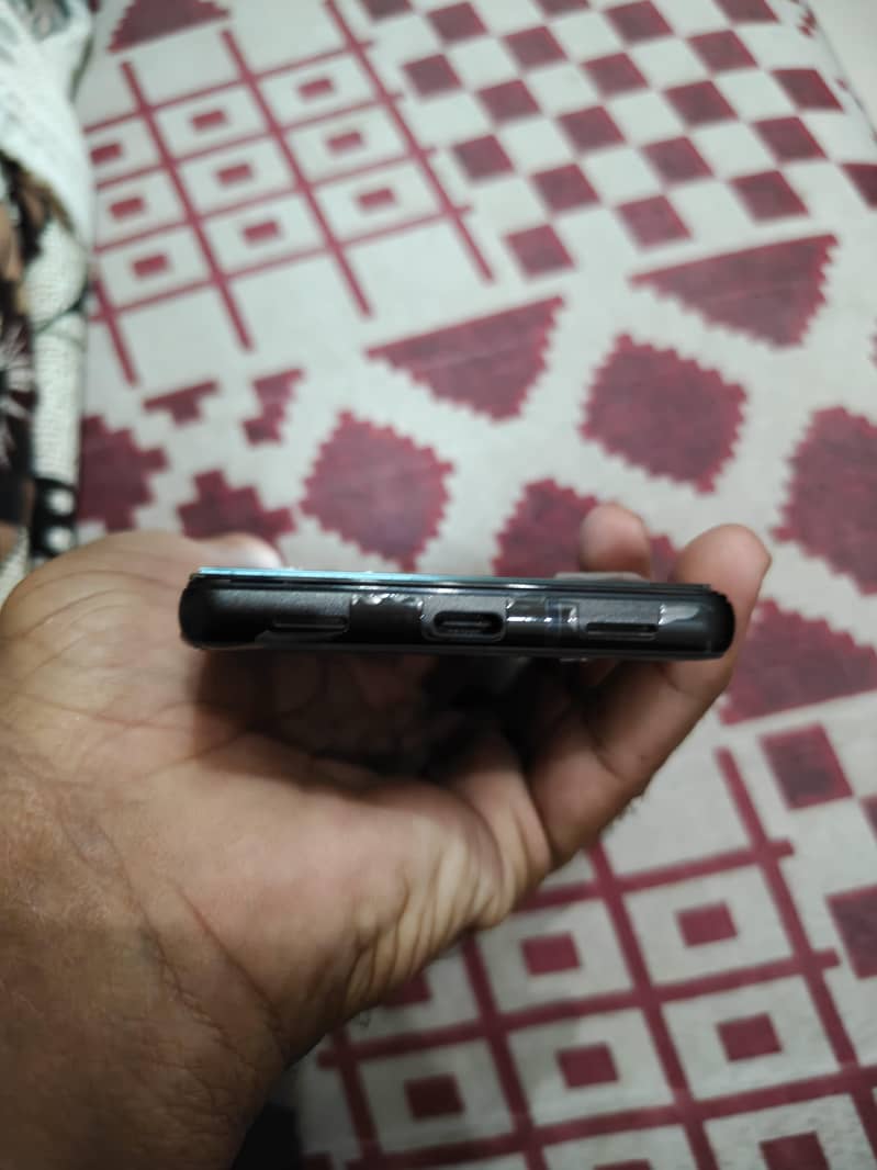 Google Pixel 6a just panel damage 4