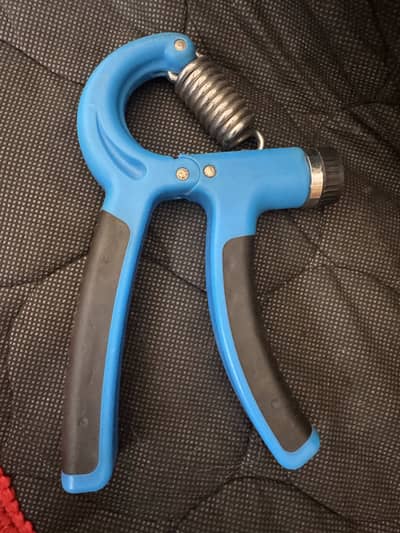 Hand gripper