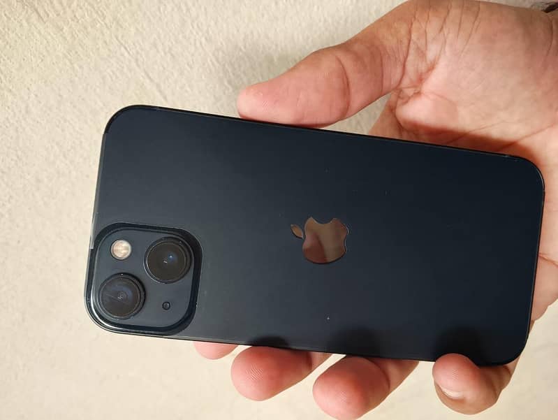 Apple iPhone 13 2