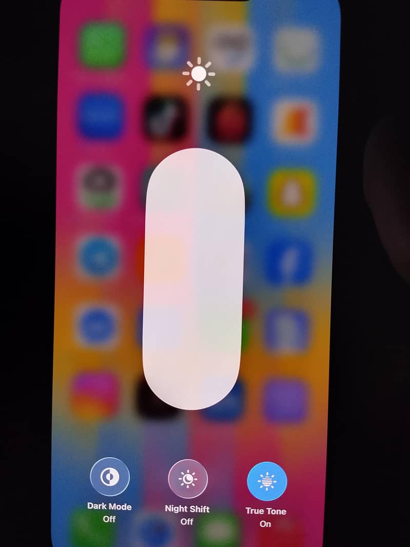 Apple iPhone 13 8