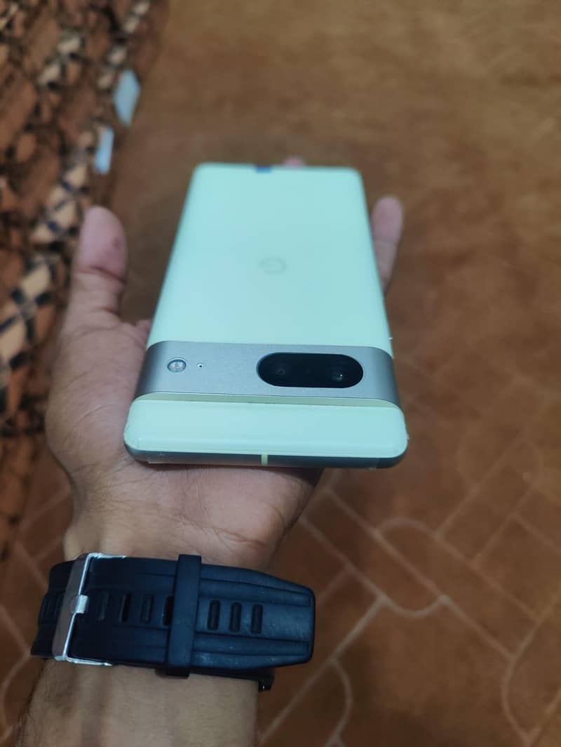 Google Pixel 7 3
