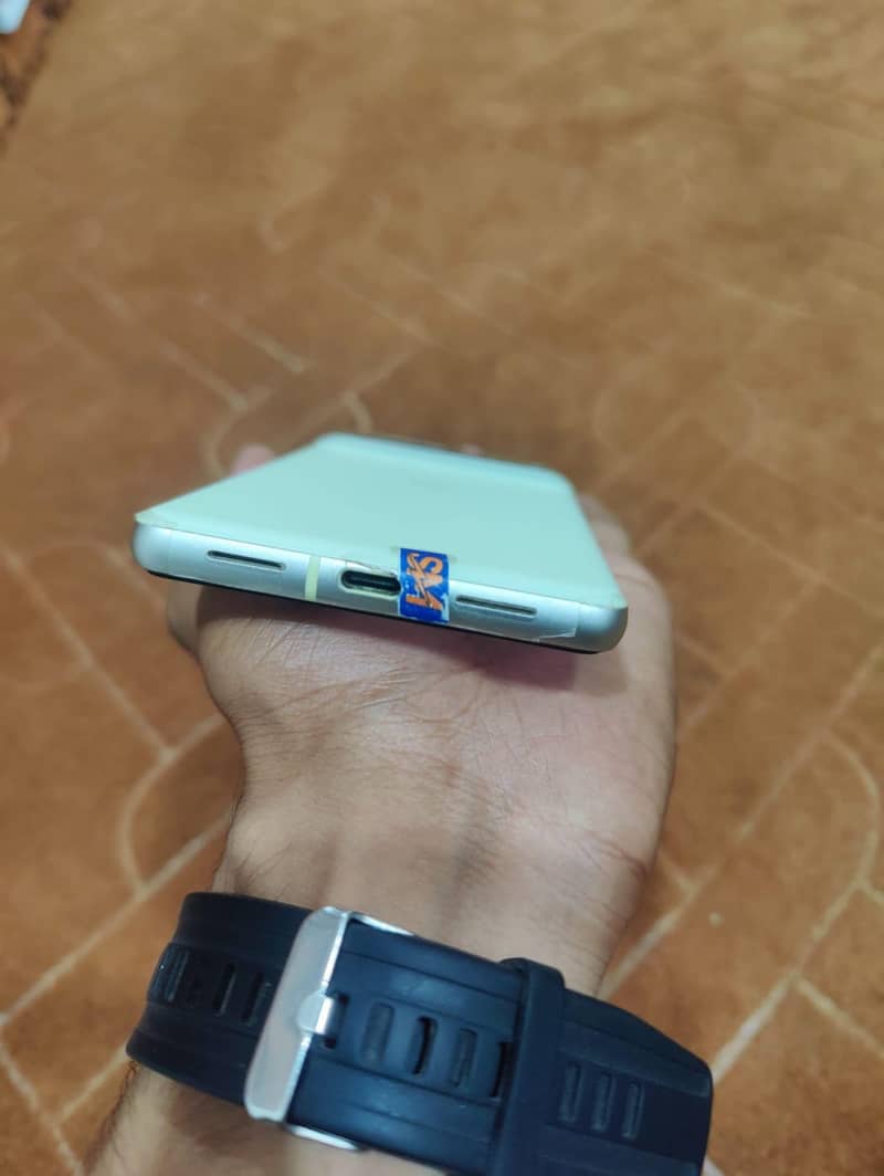 Google Pixel 7 6