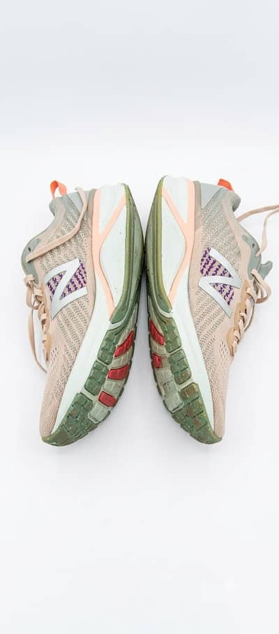 New Balance 870 E4