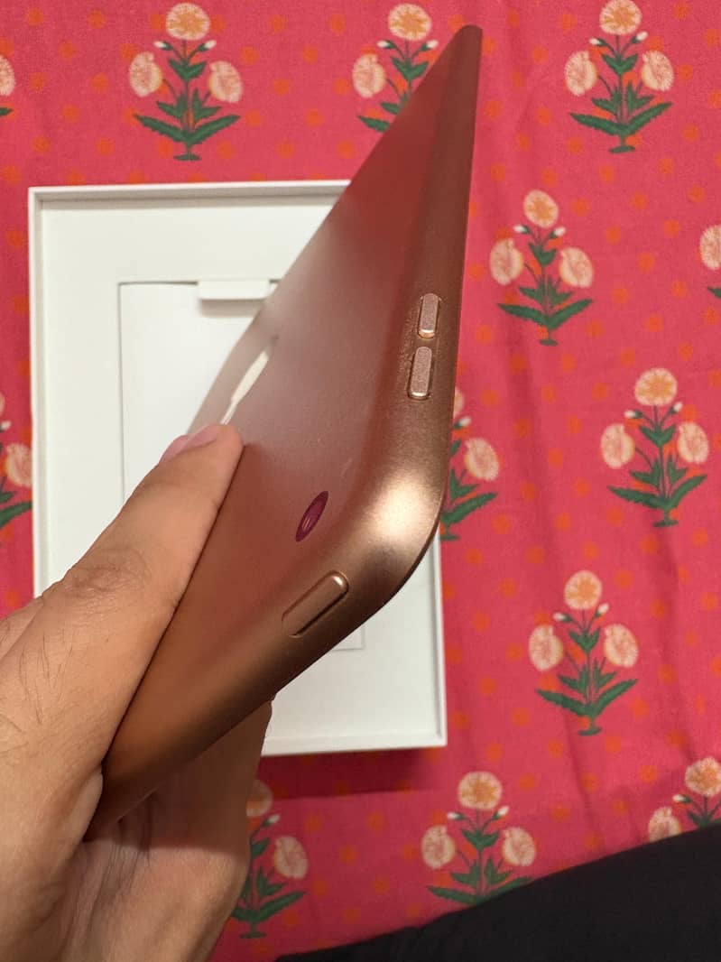 ipad 8th generation with box 4