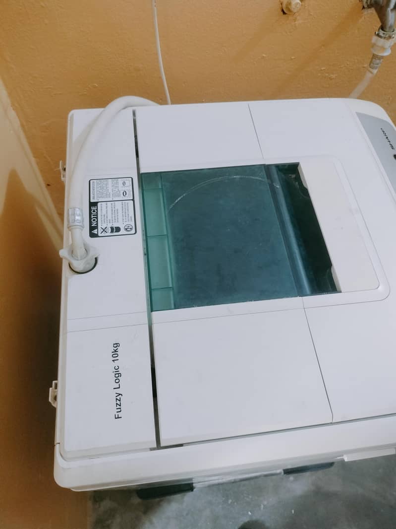 Sharp fully automatic Washing machine 4